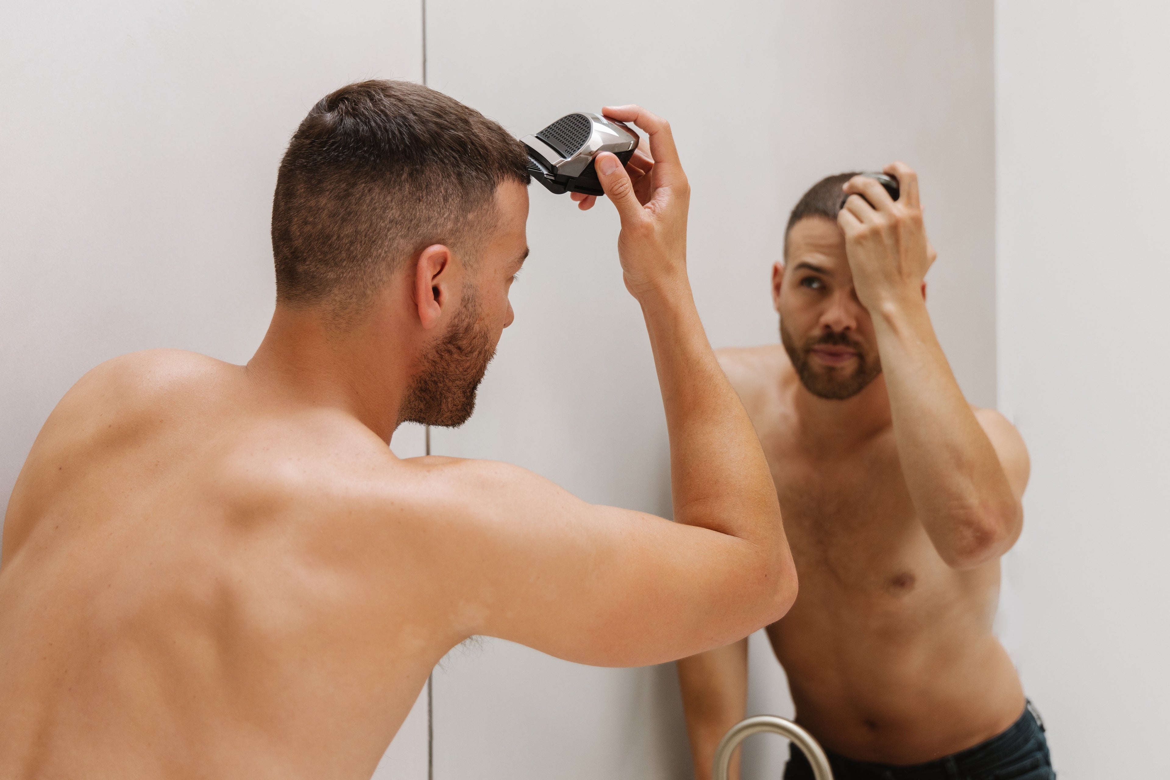 The Ultimate Guide to Hair Clipping at Home: How to Cut Your Hair Like a Pro