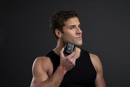 Edge 4 Blade Wet & Dry Compact Foil Shaver